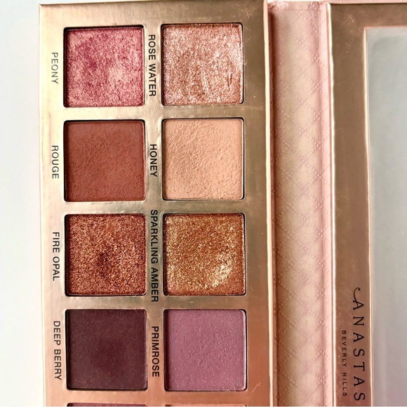 Anastasia Beverly Hills PRIMROSE All-in-one Pallette for Face & Eyes 12 Shades - Picture 2 of 6